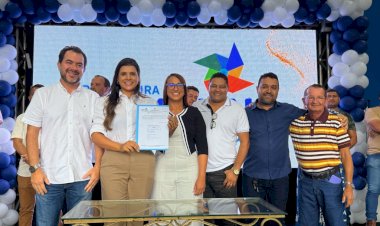 Novo Lino avança na educação com inauguração de anexo da Escola Maria Angélica Dias e prefeita assina 4 ordens de serviço